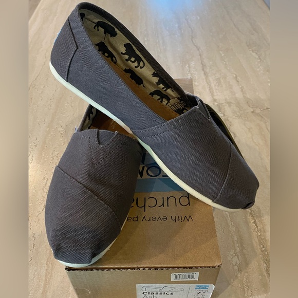 Toms Shoes - NWT NIB Toms Classic Ash Canvas Slip On Shoes, 7.5